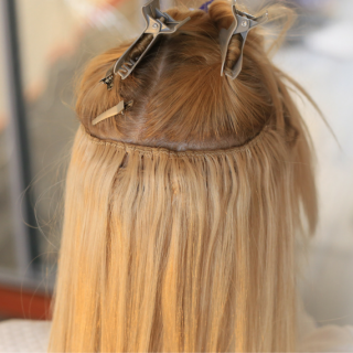extensions μαλλιών